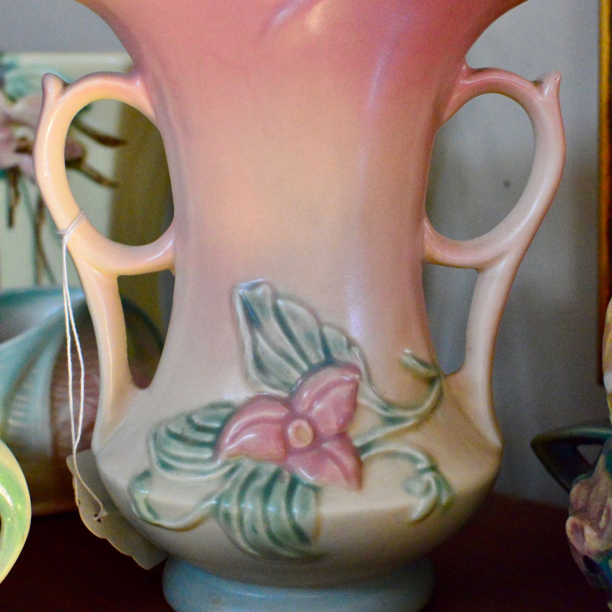 Hull pink vase