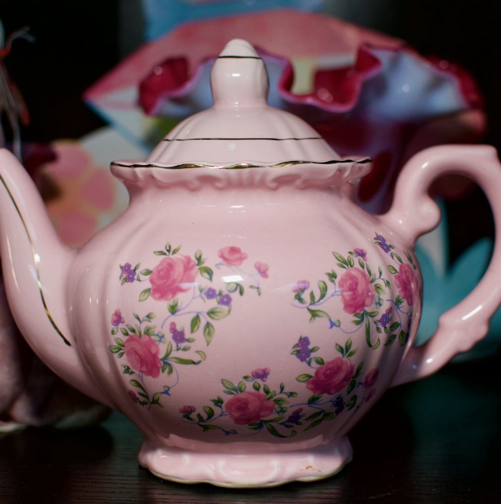 Roses teapot, marked “Japan”