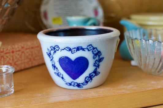 Stoneware blue heart small bowl