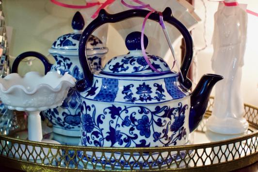 Blue & white teapot