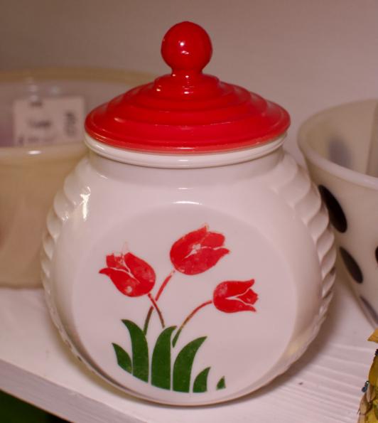 Fire king grease jar - red tulips