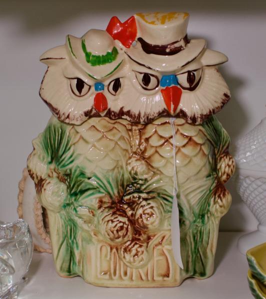 McCoy pottery Mr & Mrs owl cookie jar C. 1952 USA