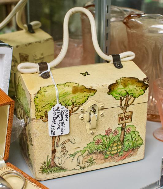 Vintage tortoise & the hare box bag