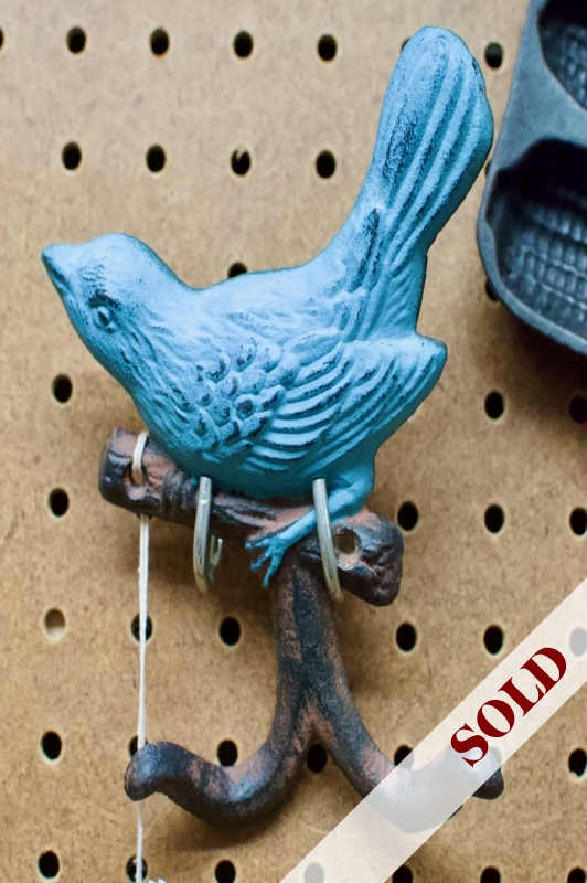 Charming vintage blue bird cast iron wall/garden hook