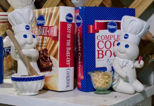 Danbury Mint Pillsbury Doughboy bookends