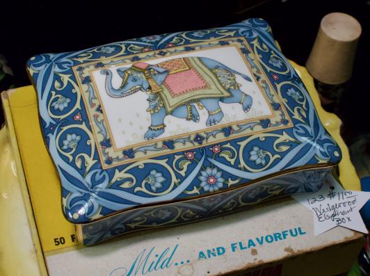 Wedgwood elephant box