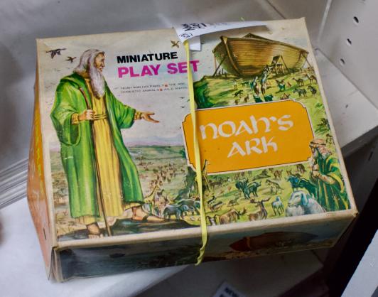 Noah’s ark set 1970s