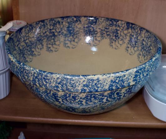 Roseville extra large bowl