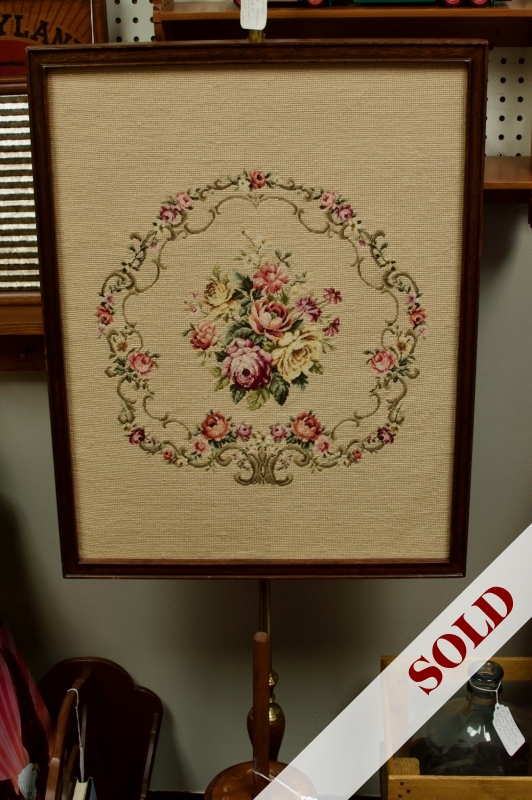 Fireplace screen w/ wood & brass stand