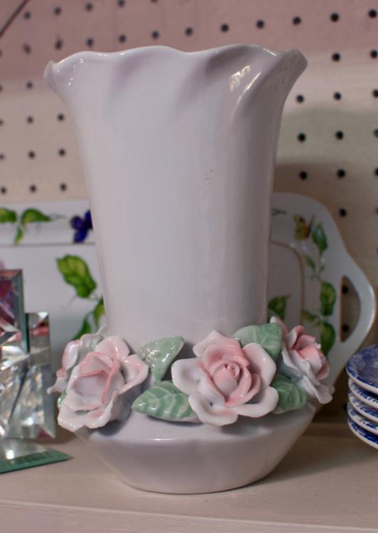 Vintage ceramic & porcelain vase