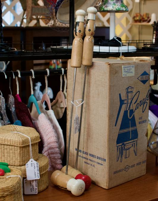 Vintage long handle shaker salt & pepper set - Japan