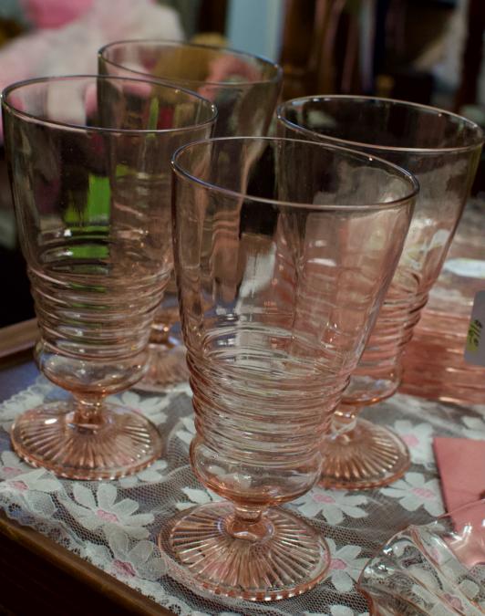 Set of 4 Anchor Hocking circle pink glasses 1930-1935