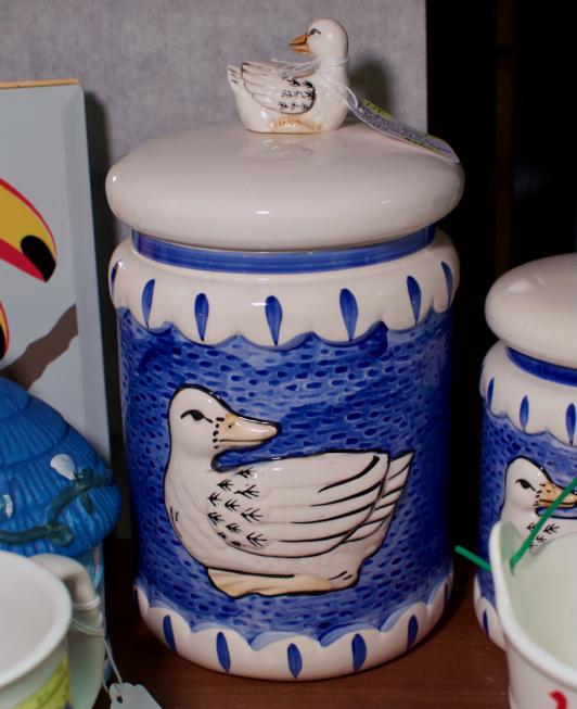 Medium “duck” canister by Sigma Towle Co. Japan 1983
