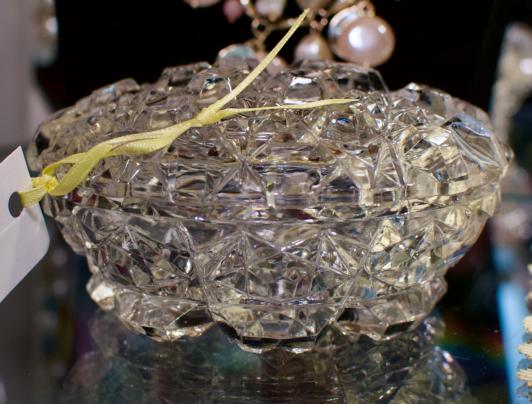 Vintage 1940s glass powder jar