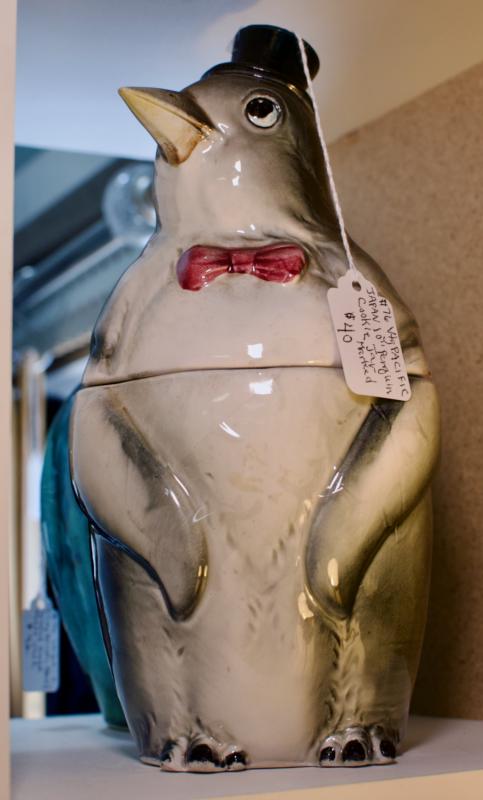 Vintage Pacific Japan 10” penguin cookie jar - marked