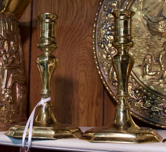 7” brass colonial Williamsburg brass candlesticks