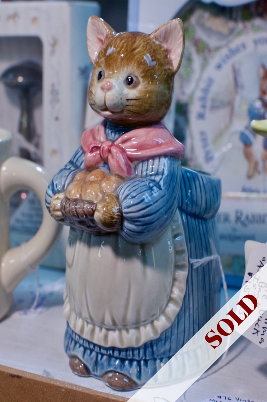 Vintage Mrs Whiskers utensil holder / planter - Japan