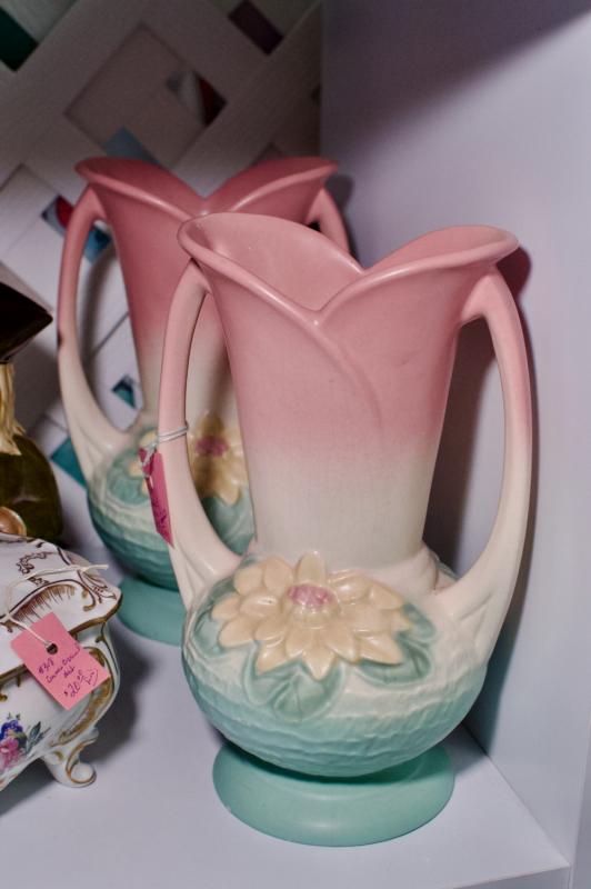 Hull art vase