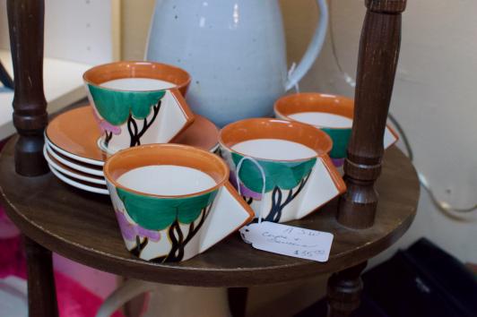 Cups & Saucers