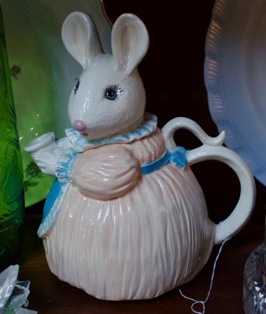 Mouse teapot