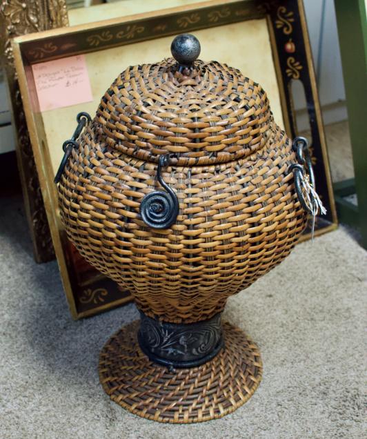 Vintage rattan/metal basket