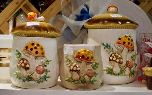 Sears & Roebuck Merry Mushroom canisters / spoon holder