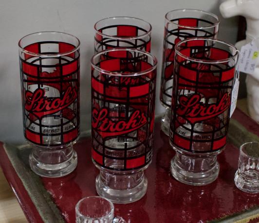 “Stroh’s” beer glasses (set of 5)
