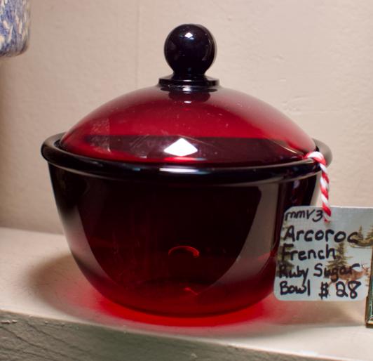 Arcoroc French ruby sugar bowl