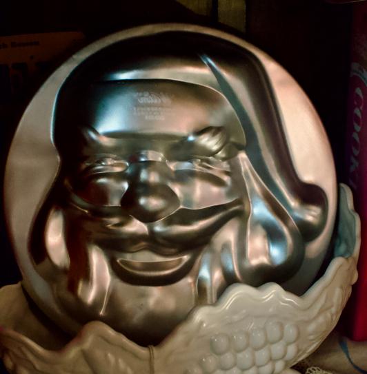 Wilton Santa face mold