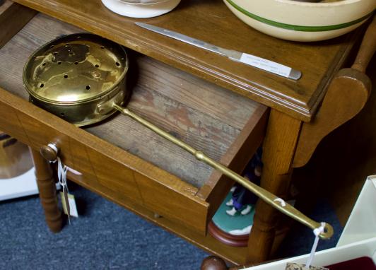 Vintage solid brass bed warmer