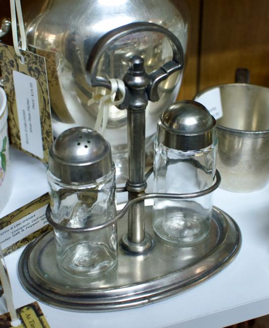 Comptoir DeFamille pewter salt & pepper set w/ caddy