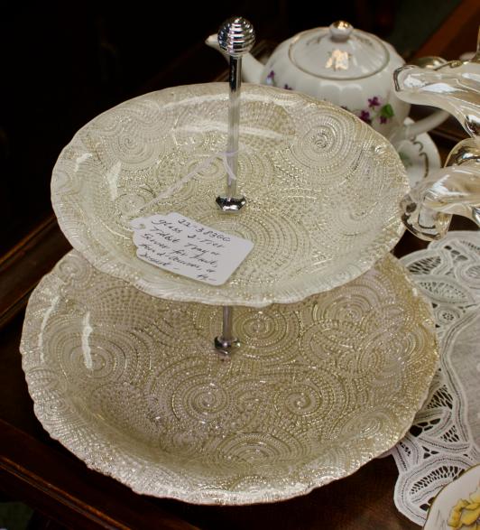 Glass 2-tier tidbit tray or server