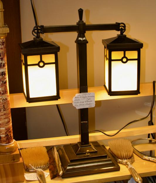 Arts & Crafts mission style “T” type table lamp