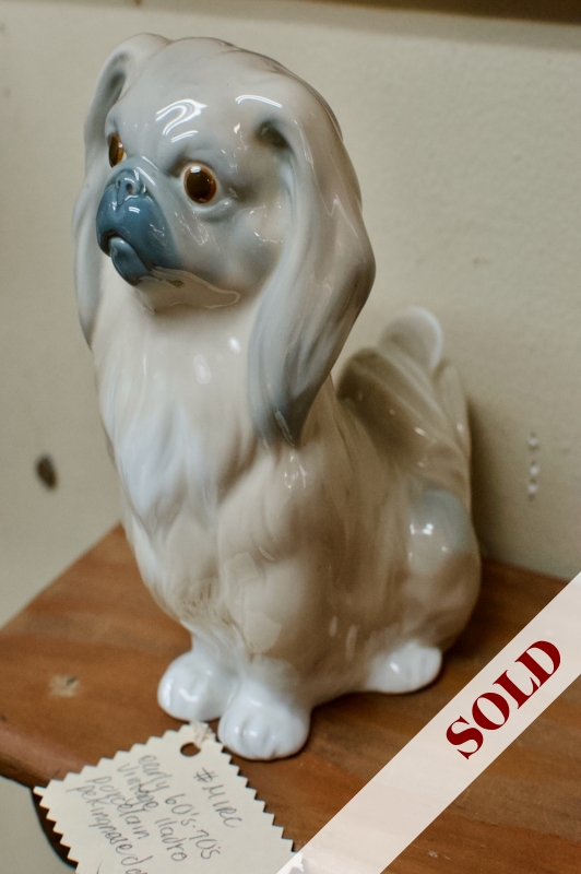 Early 60s - 70s vintage Lladro porcelain Pekingese dog