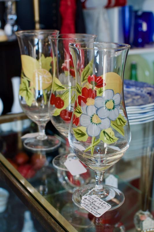 Vintage 1990s hand painted fruit cocktail pattern hurricane glass