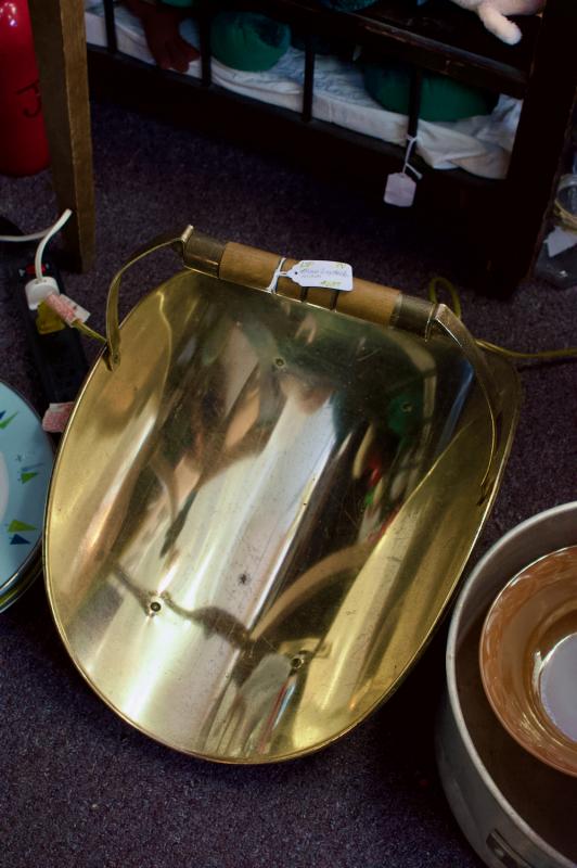 Brass log holder - MCM