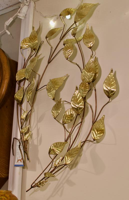 Pair of metal leaf wall hangings