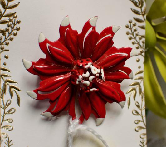 Red flower pin