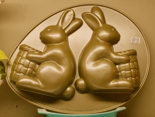 Vintage Nordic Ware cake pan