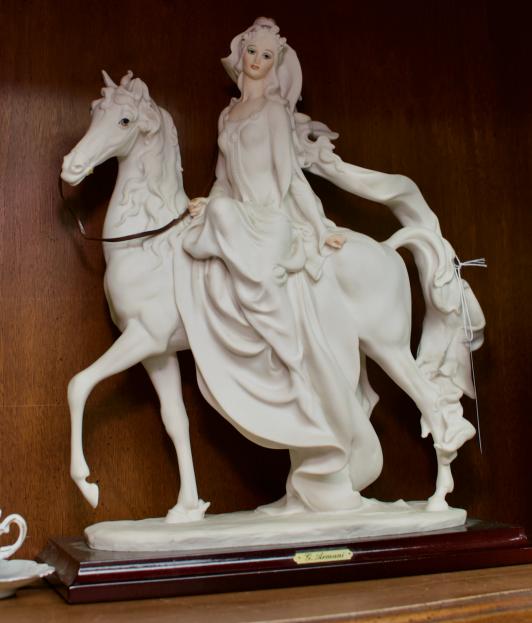 Rare vintage 1985 signed Giuseppe Armani figurine