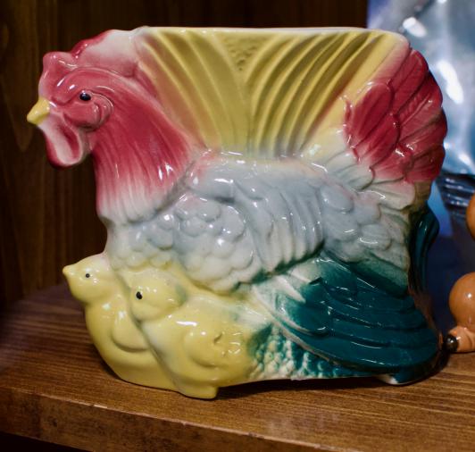 Royal Copley chicken w/ chicks planter