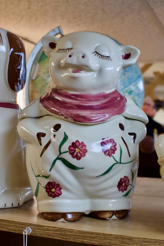 Shawnee cookie jar