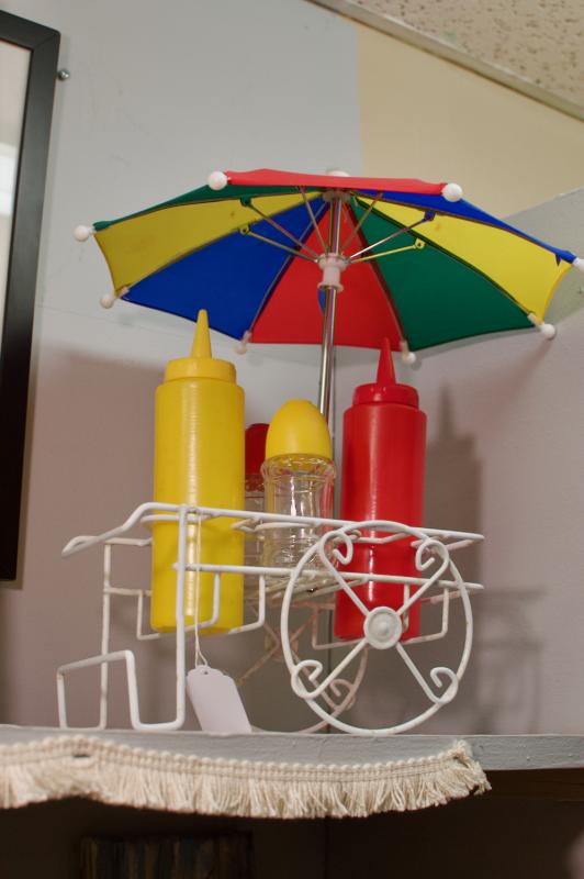 Vintage 1980s condiment cart