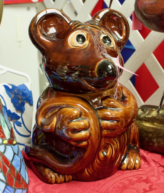 Brown bear cookie jar