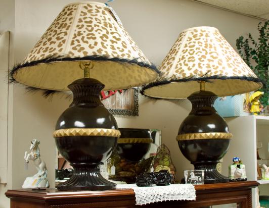 Leopard lamps - working