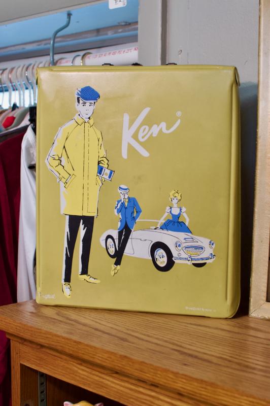 1962 Ken carrying case