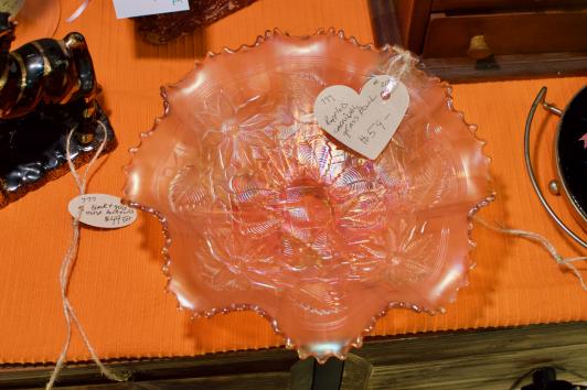 Ruffled carnival glass bowl