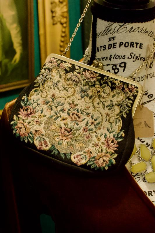 Delil - West Germany floral tapestry petit point purse