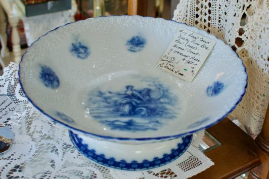 Royal Crown Derby flow blue bowl