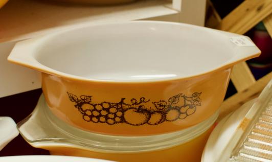 Vintage Pyrex casserole